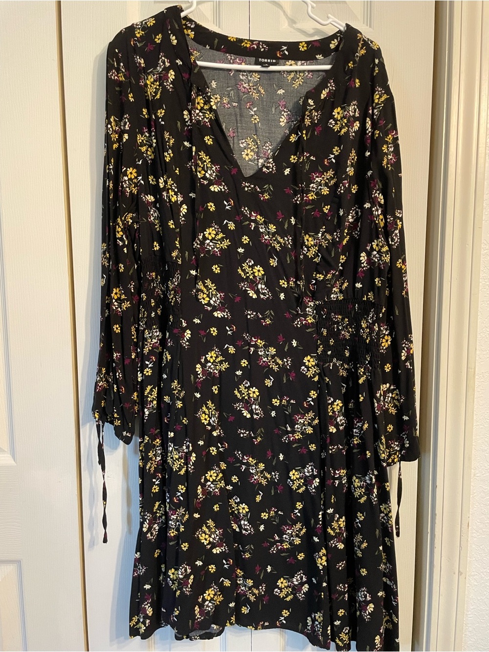 torrid Black Floral V-Neck Long Sleeve Midi Dress